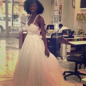 Brand new wedding dress